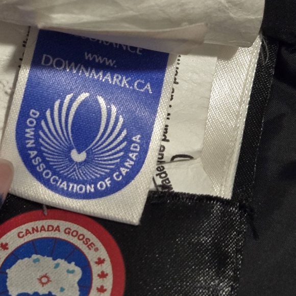 Canada Goose Authentic (see labels) - Picture 8 of 11